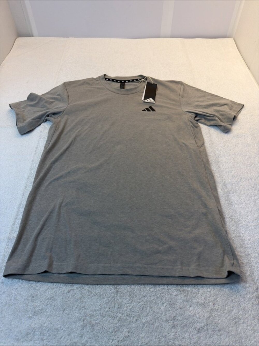 Adidas Gray Classic Logo Tee Shirt Short Sleeve Men SZ S New w/Tags